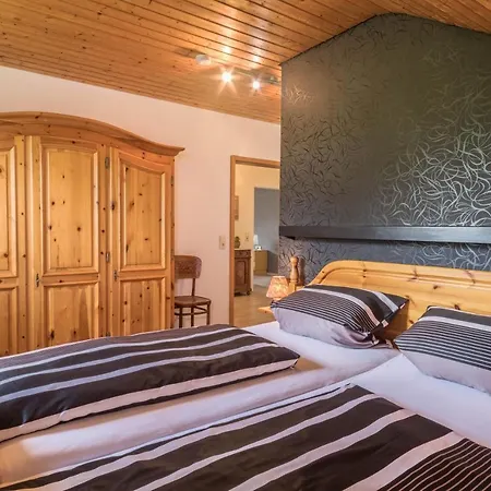 شقة Ferienwohnung Martin Neukirch (Tubingen)